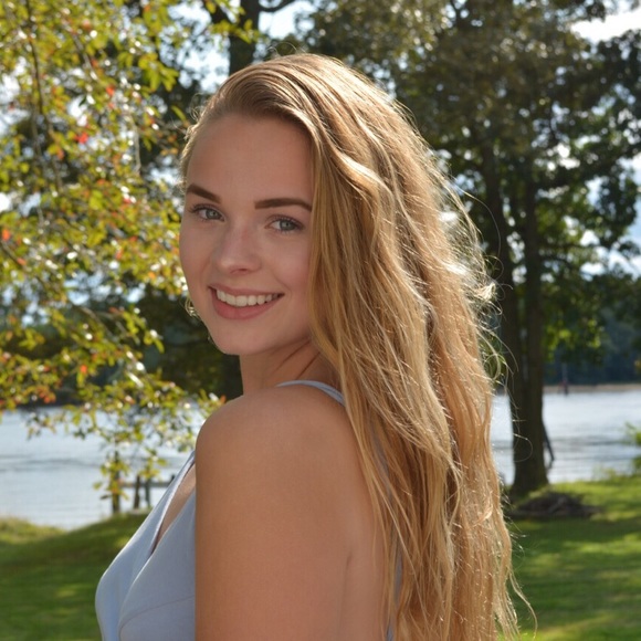 Meet your Posher, Phoebe - Picture 1 of 1